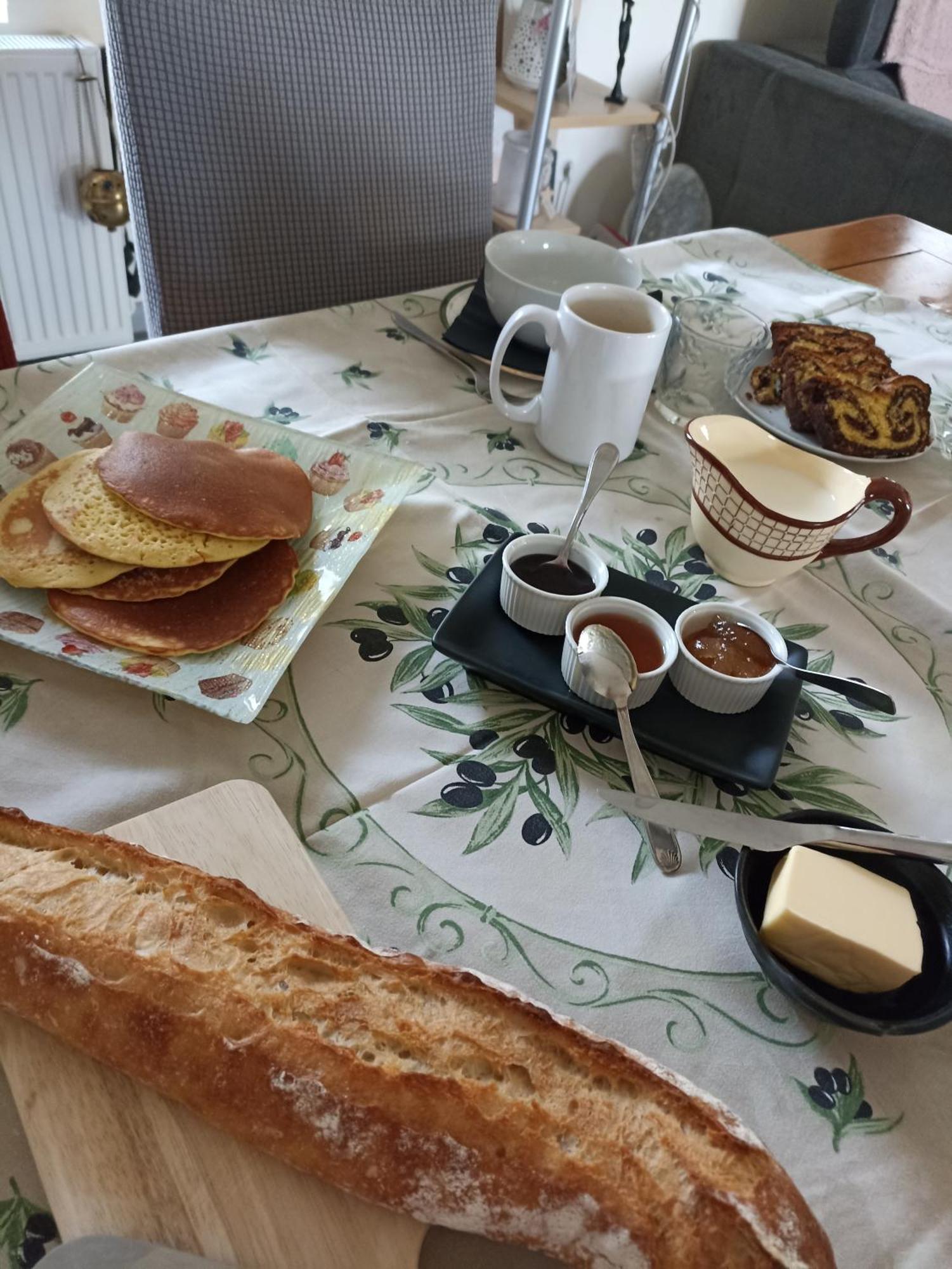 La Bruyere - B & B - Tréban Εξωτερικό φωτογραφία